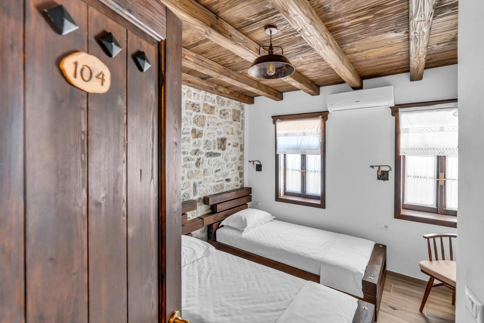 Hotel Bohem Berat Exterior foto